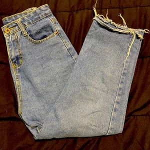 Mom style blue jeans, size M